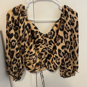 Cute leopard print off the shoulder crop top